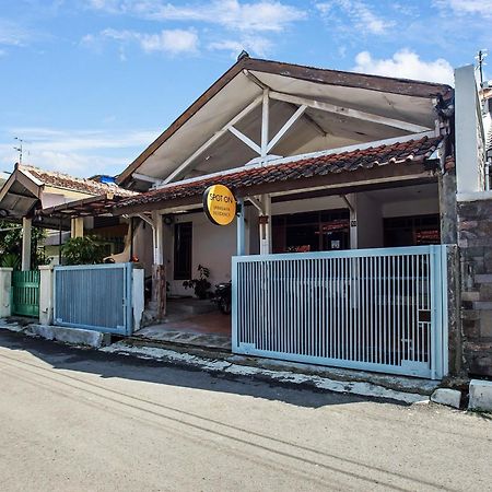 Spot On 91117 Sriwijaya Residence Syariah Bandung Exterior photo